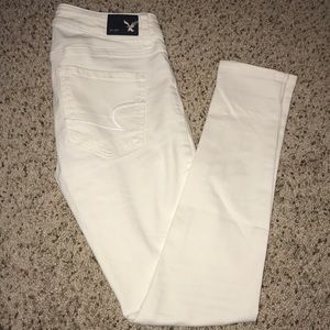 White American Eagle jeans